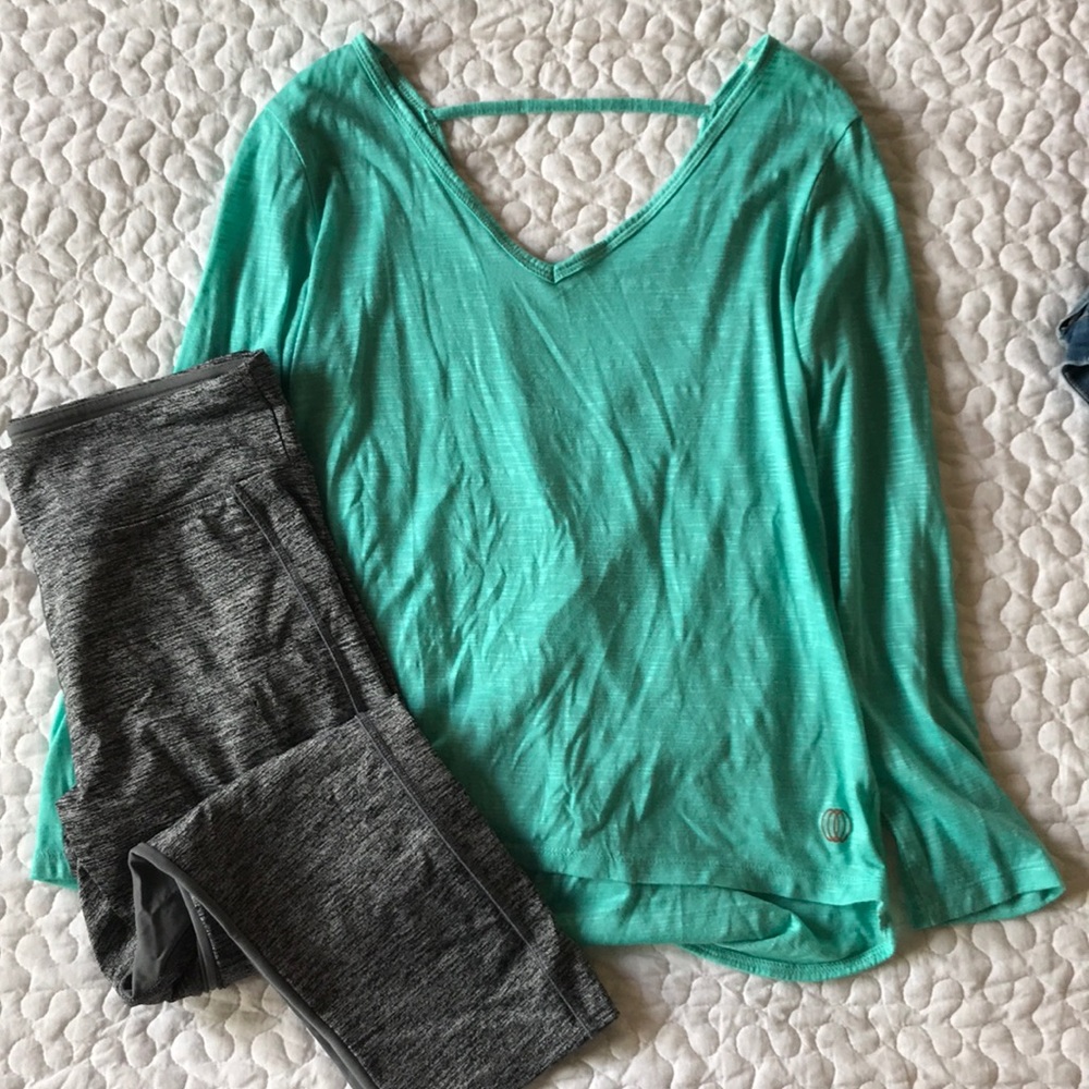 Open back wrap detail work out top